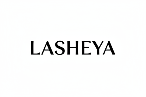 LASHEYA text sur fond blanc 